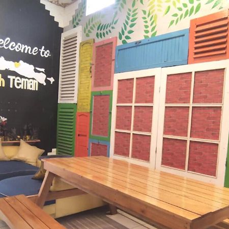 Rumah Teman Hostel Семаранг Екстер'єр фото