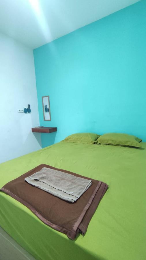 Rumah Teman Hostel Семаранг Екстер'єр фото