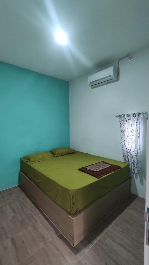 Rumah Teman Hostel Семаранг Екстер'єр фото